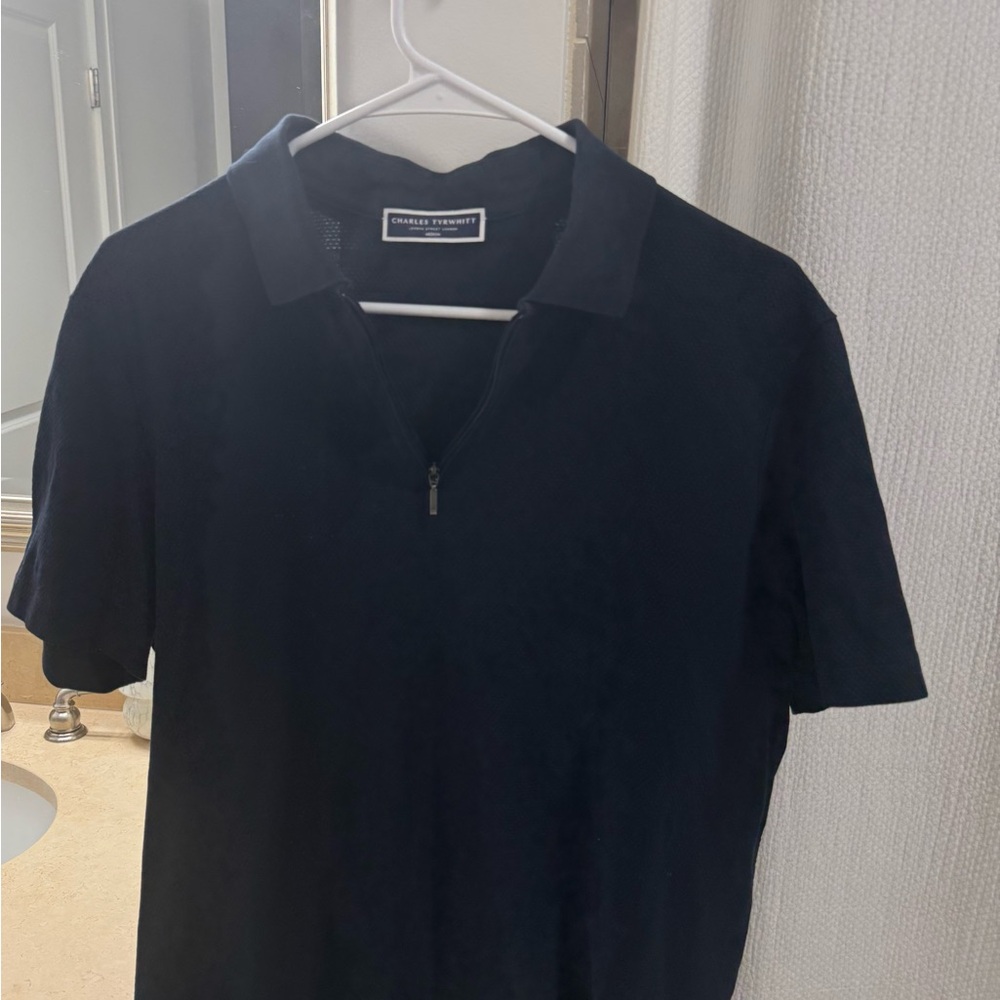 Charles Tyrwhitt Men's Navy Shirt